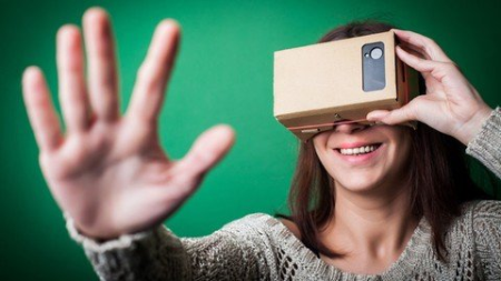 Basics of Virtual Reality and Create a Phone App using Unity
