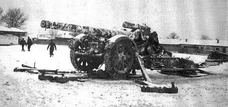 Howitzer de 21 cm Mörser 18 del 604º batallón motorizado de artillería pesada. Noviembre 1941