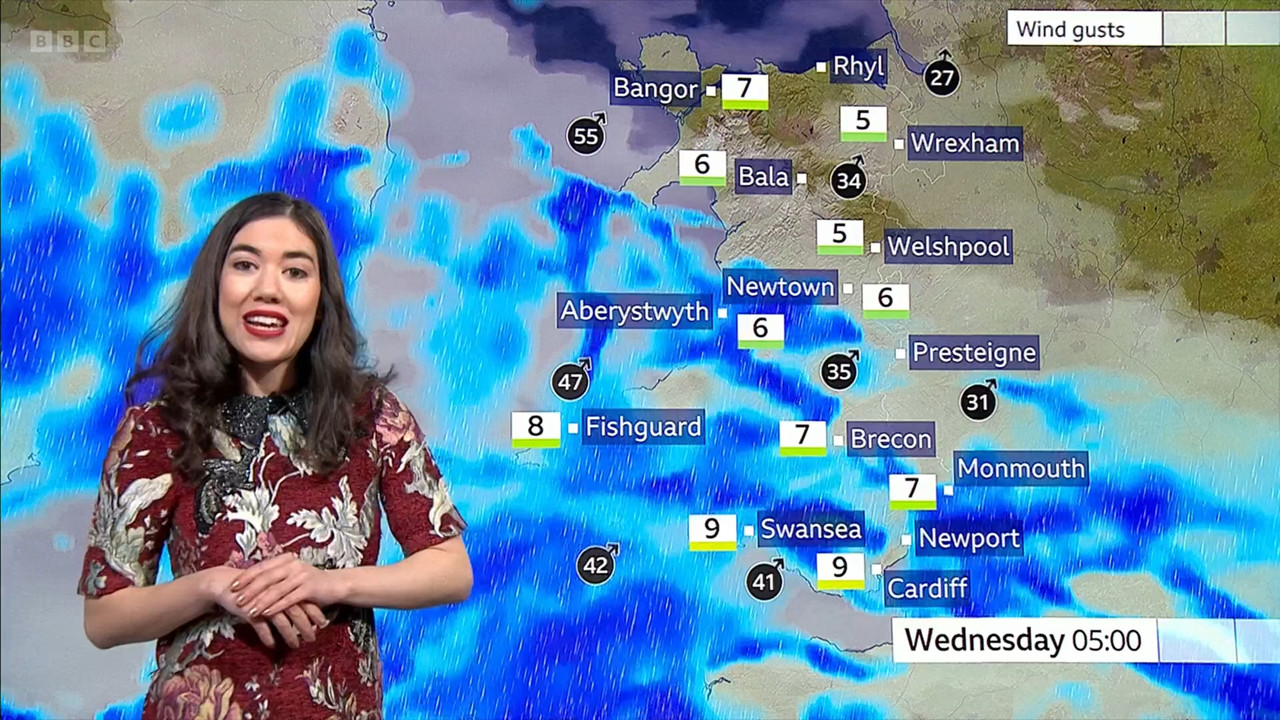 BBC_Wales_Today_Lunchtime_News_-_193._2022-12-27_m001gscb_original.mp4_snapshot_05.53.280