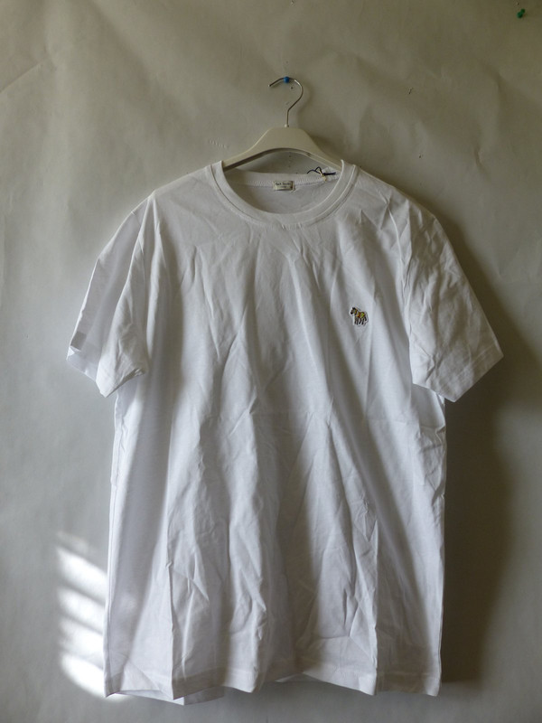 PAUL SMITH COMFORTABLE WHITE COTTON ZEBRA LOGO T SHIRT SIZE MEDIUM