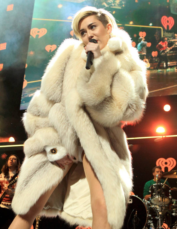 Miley-Cyrus-232