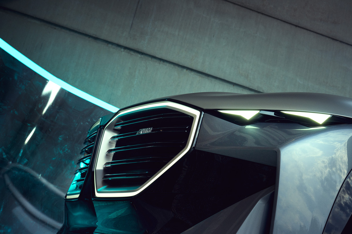 P90445525_highRes_bmw-concept-xm-11-21