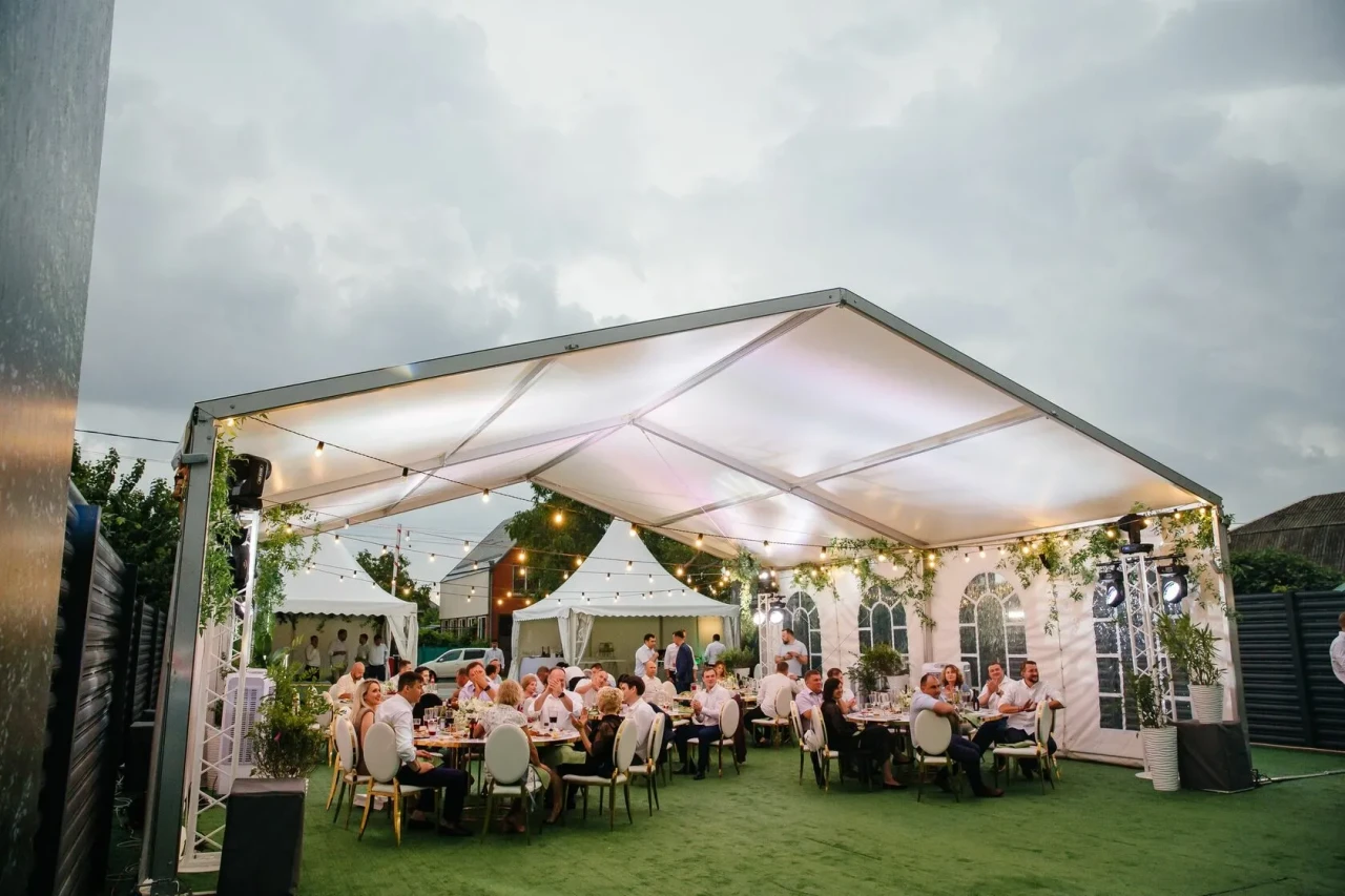 Аренда двухскатного шатра для банкета на 50 человек - фото 4