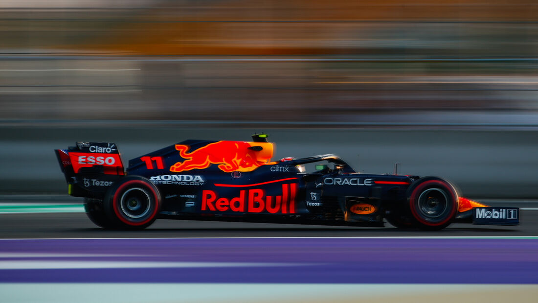 Sergio-Perez-Red-Bull-Formel-1-GP-Saudi-Arabien-Jeddah-Freitag-3-12-2021-169Gallery-ed6d5824-1856669