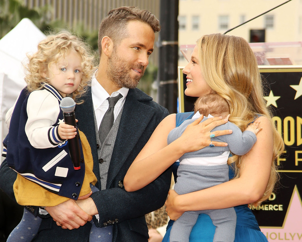 Blake-Lively-Ryan-Reynolds-1500-Family