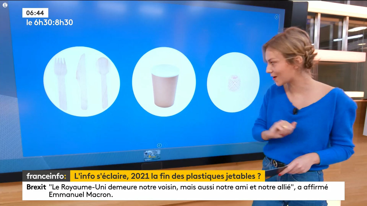 01.01 - 05.29.00 - Le 6h30 9h30. Entre JT, chroniques, invités et rev....ts_snapshot_00.21.36.391