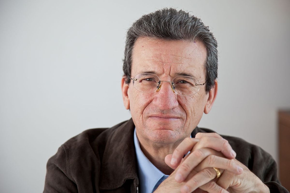 Papá de Loret de Mola ataca a AMLO en defensa de su hijo