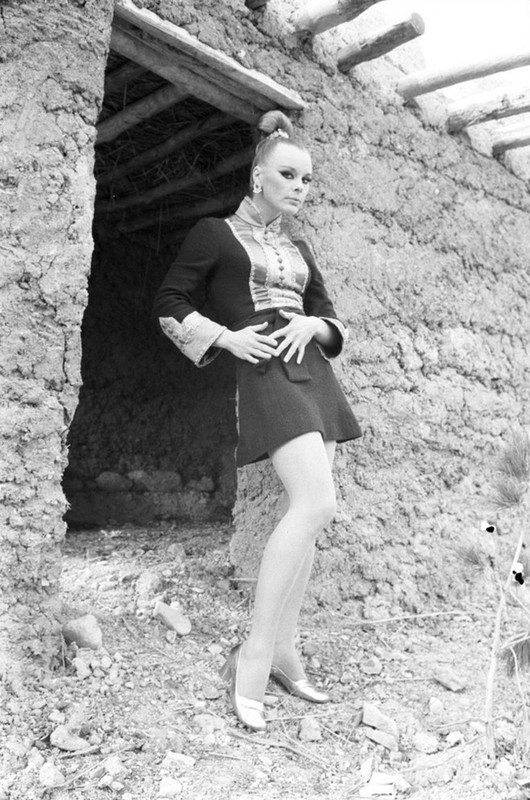 elke_sommer_mf83