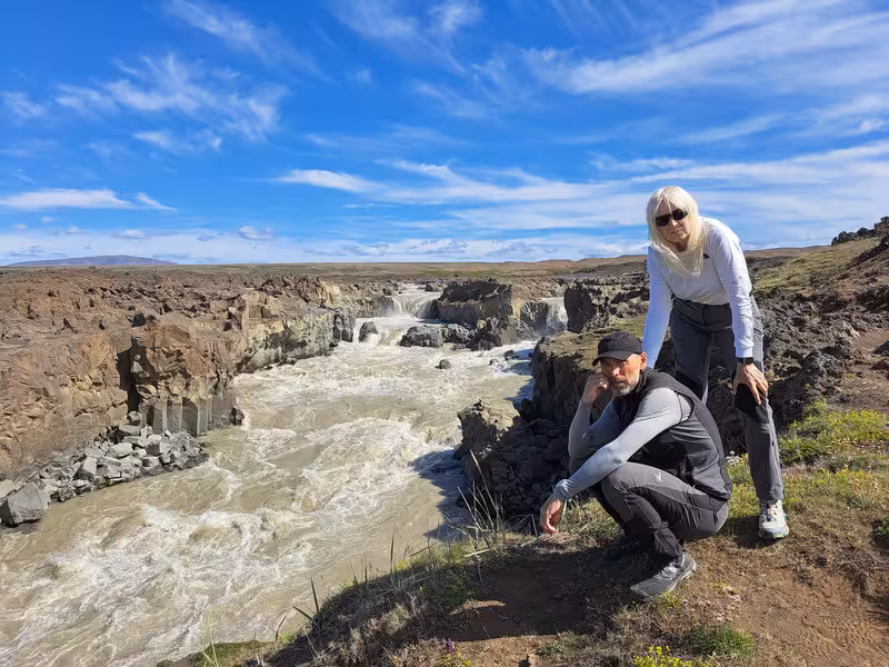 ISLANDIA, 21 DÍAS EN UN 2º VIAJE A LA TIERRA DEL HIELO Y FUEGO - Blogs de Islandia - 9/07/2025 REPETIMOS GODAFOSS ,ALDEYJARFOSS, PERÍMETRO DEL MYVATN Y GRJOTAGJA (18)