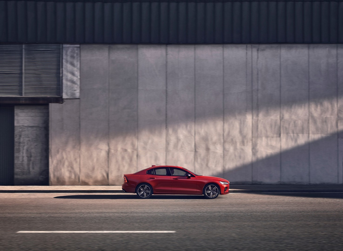2019 Volvo S60 (7)