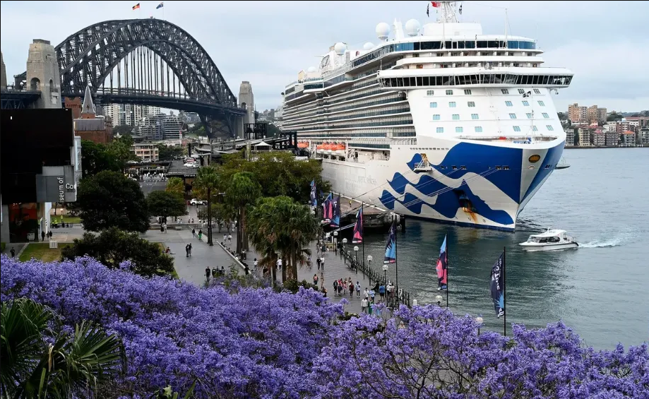 Registran nuevo brote de COVID, atraca crucero en Sídney con 800 contagios