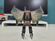 Netflix-Decepticon-Sparkless-Seeker-3