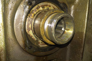 transmission output bearing with ring
