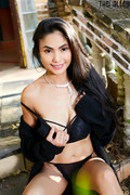 leah-07-028