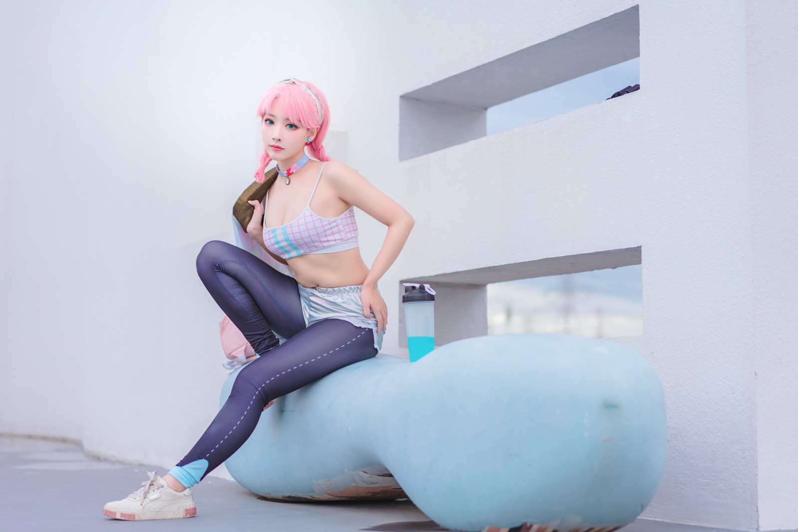 宮本桜 蓝毒 Cosplay 写真集｜明日方舟干员 高清摄影（16P｜322MB）插图8