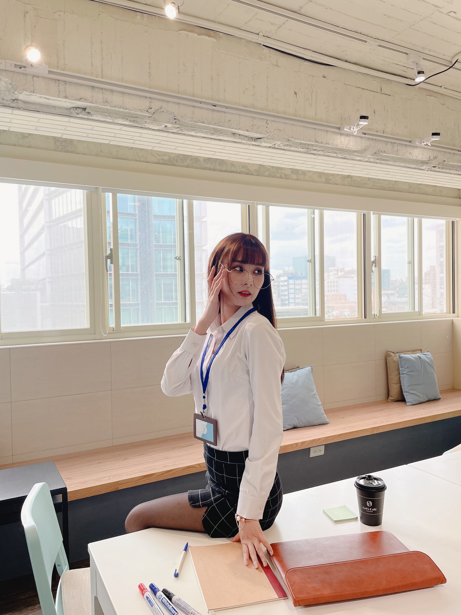 泥泥汝 OL 女郎 B 主题 写真＋视频合集｜高人气职业风作品（350P｜12V｜840MB）插图8