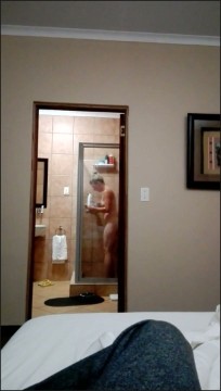 [Image: Voyeur40585131907.jpg]
