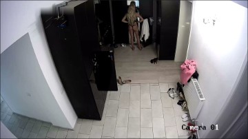 [Image: Voyeur58125114014.jpg]