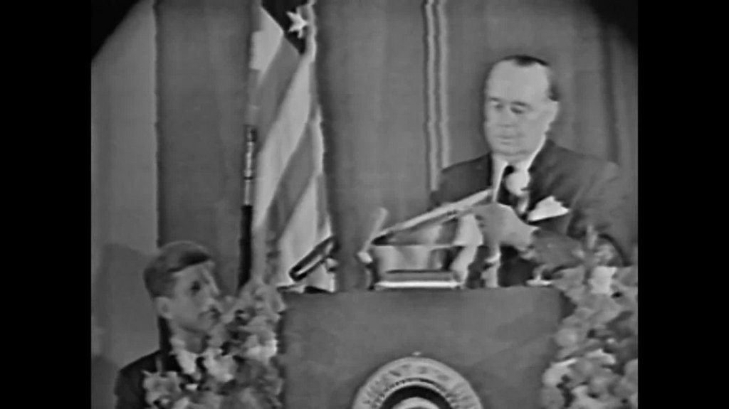 [Image: ijroz1nf66y1.jpg]