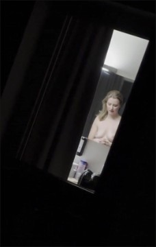 [Image: Voyeur7205160059.jpg]