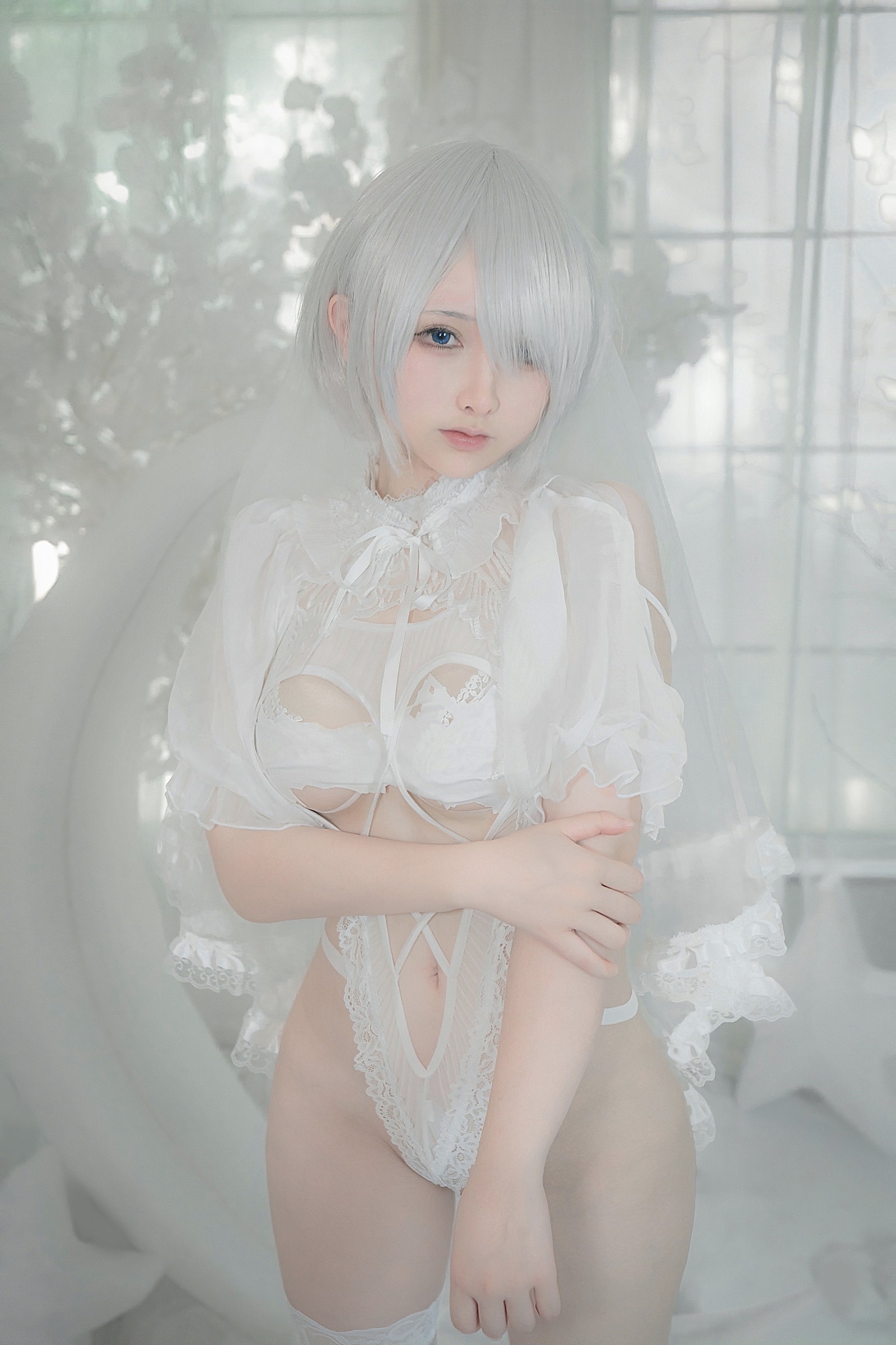 樱梨梨 2B 白花嫁 Cosplay 写真合集｜Nier Automata 高清图集（24P｜194MB）插图1