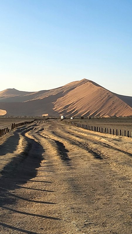 Африканские каникулы - зверики Крюгера, пески Намибии, воды Виктории