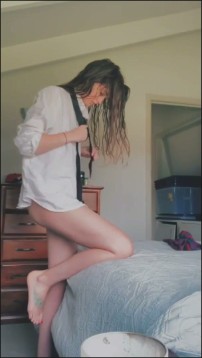 [Image: Voyeur15435100837.jpg]