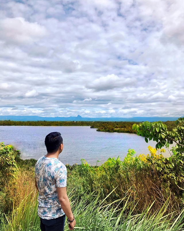 Kawasan Danau Dendam Tak Sudah