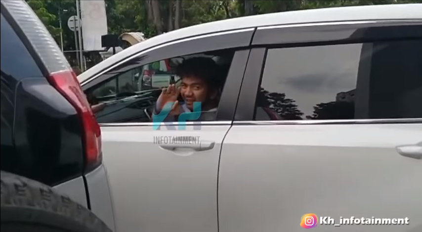 Rizki DA menanggapi soal heboh cerita Putri dan Pangeran KW