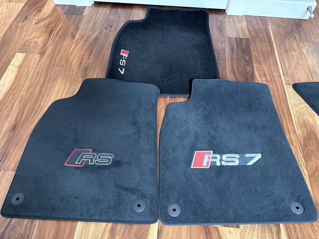 RS7_Mat_Comparison_01
