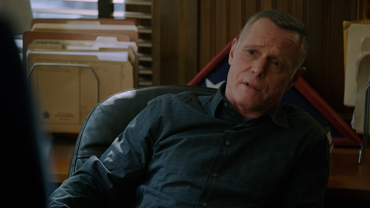 Chicago P.D. (2014) Season 9 S09 (1080p AMZN WEB-DL x265 HEVC 10bit DDP 5.1 Vyndros)