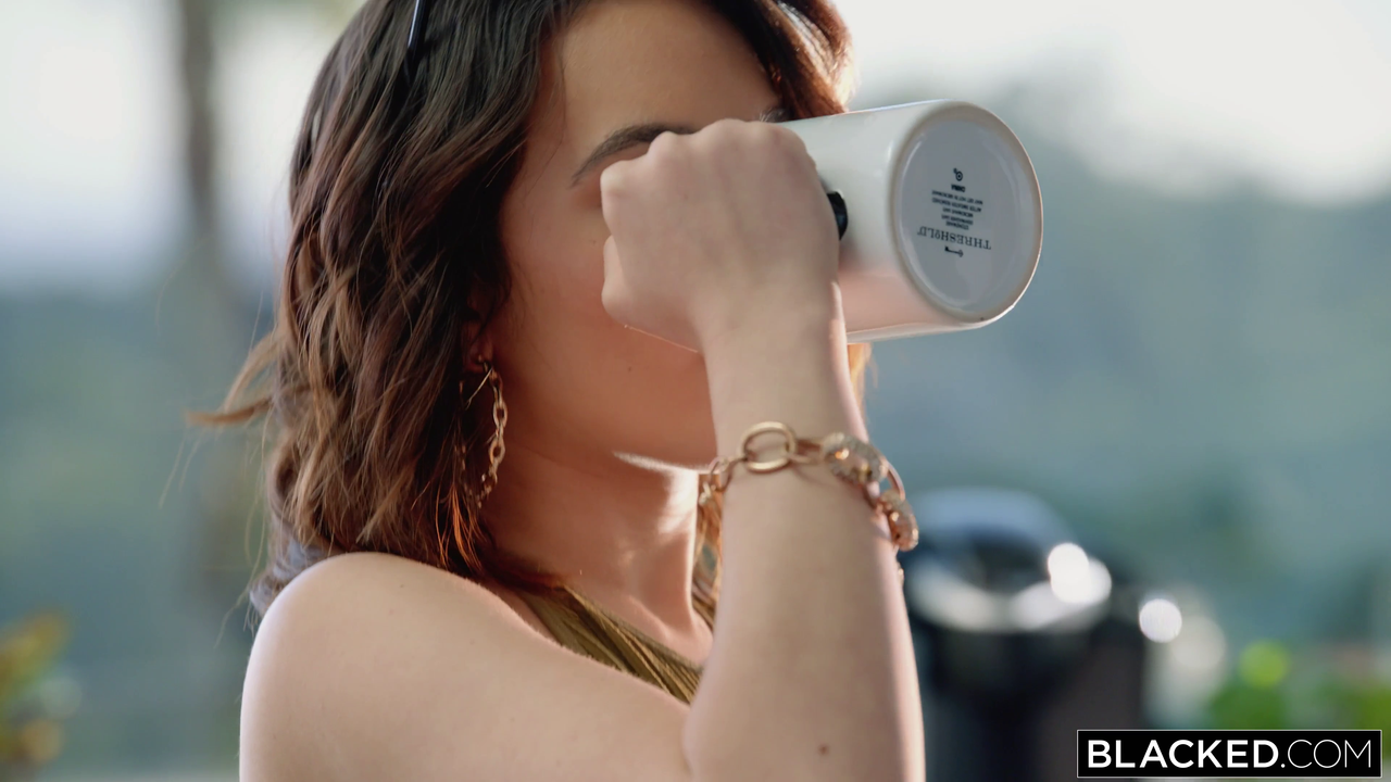 vlcsnap-2022-08-13-10h34m57s653