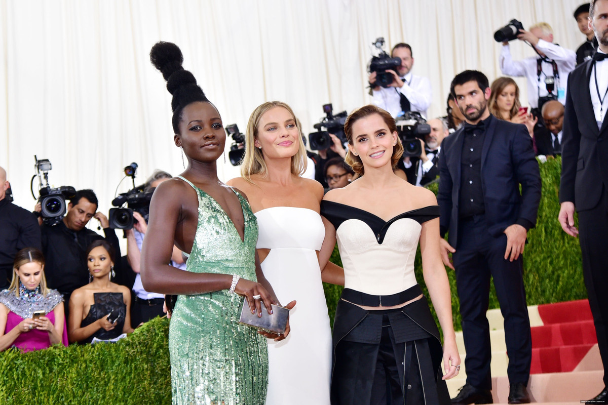 emmawatson-updates.com (329)