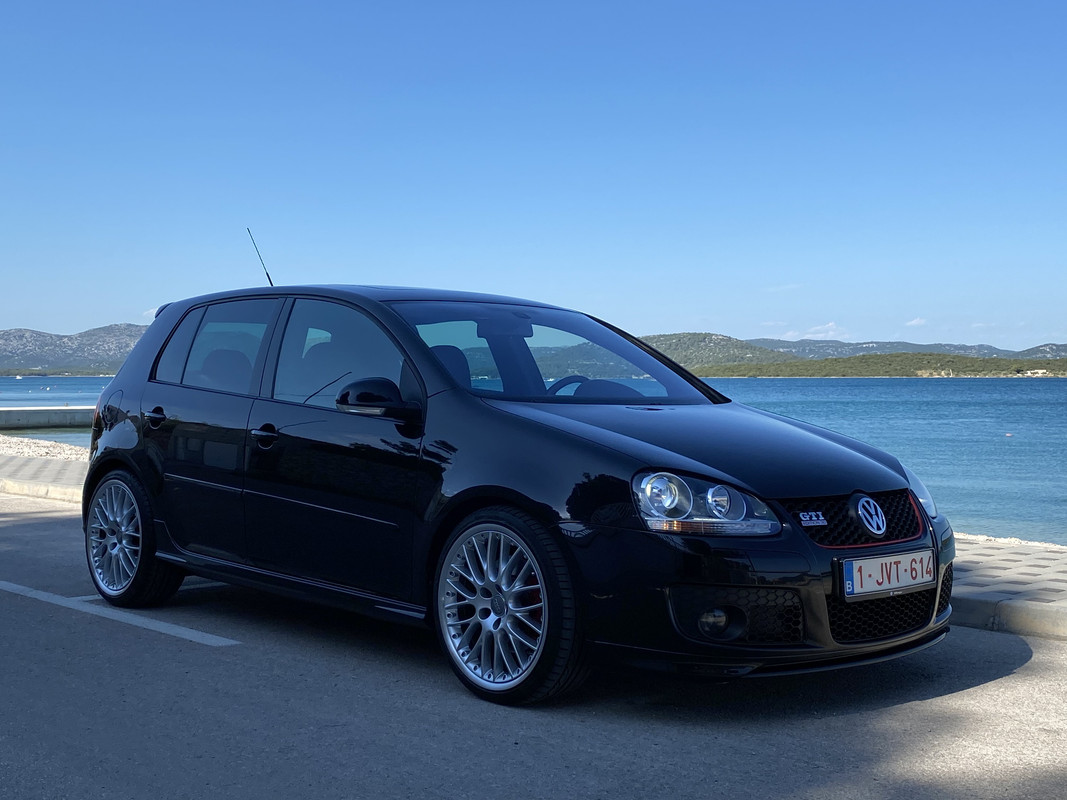 804D75AC-C5A8-4369-B961-C872A2D7105B