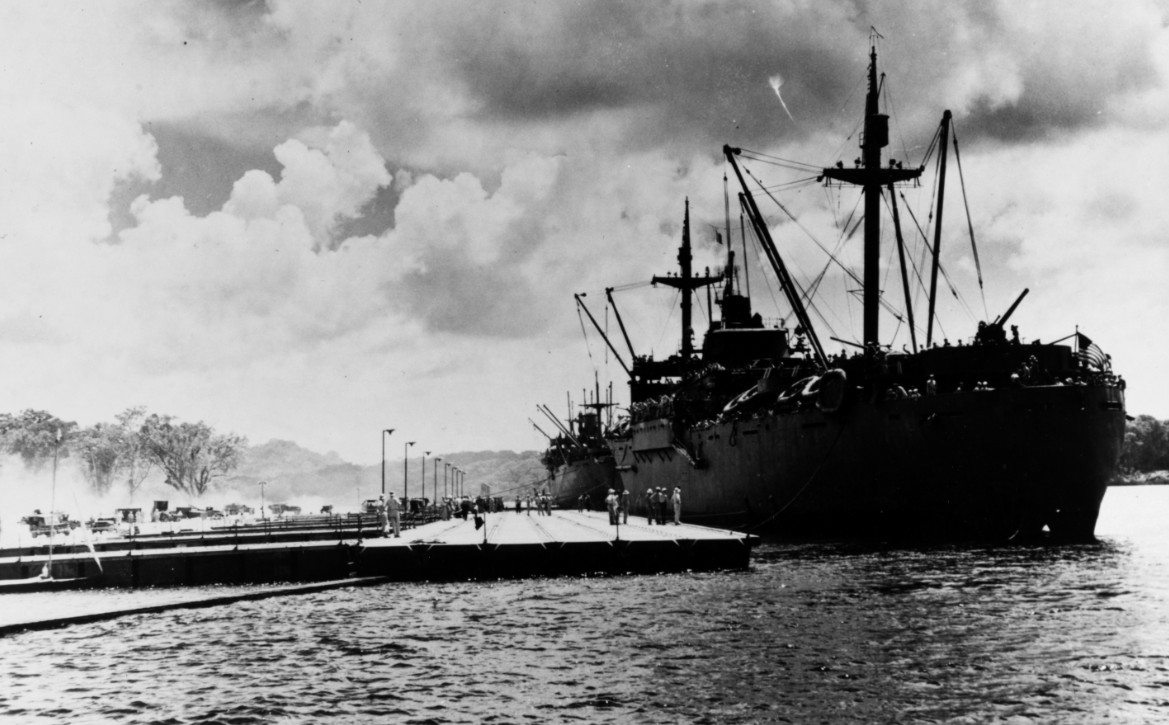 PontoonsdockharborofBanika