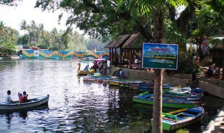 sarana-rekreasi-air-taman-wisata-wendit-Khoirul-Wicaksono-768x457