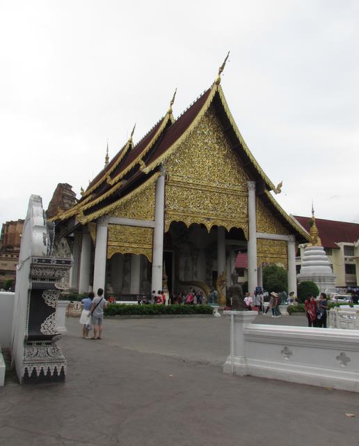 Nuestra primera vez en el Sudeste Asiático. Tailandia en Junio de 2018 - Blogs de Tailandia - Explorando Chiang Mai. Doi Suthep, centro ciudad y Saturday Market (15)