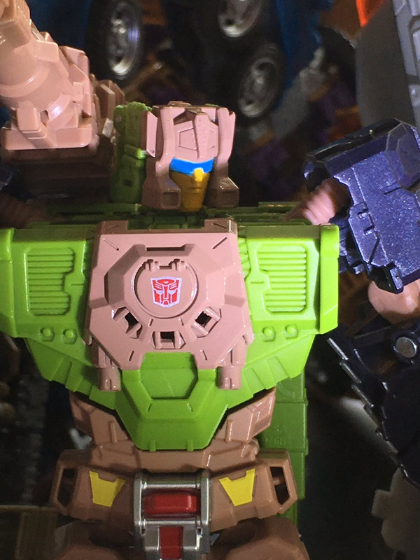 Takara-Legends-Display-06