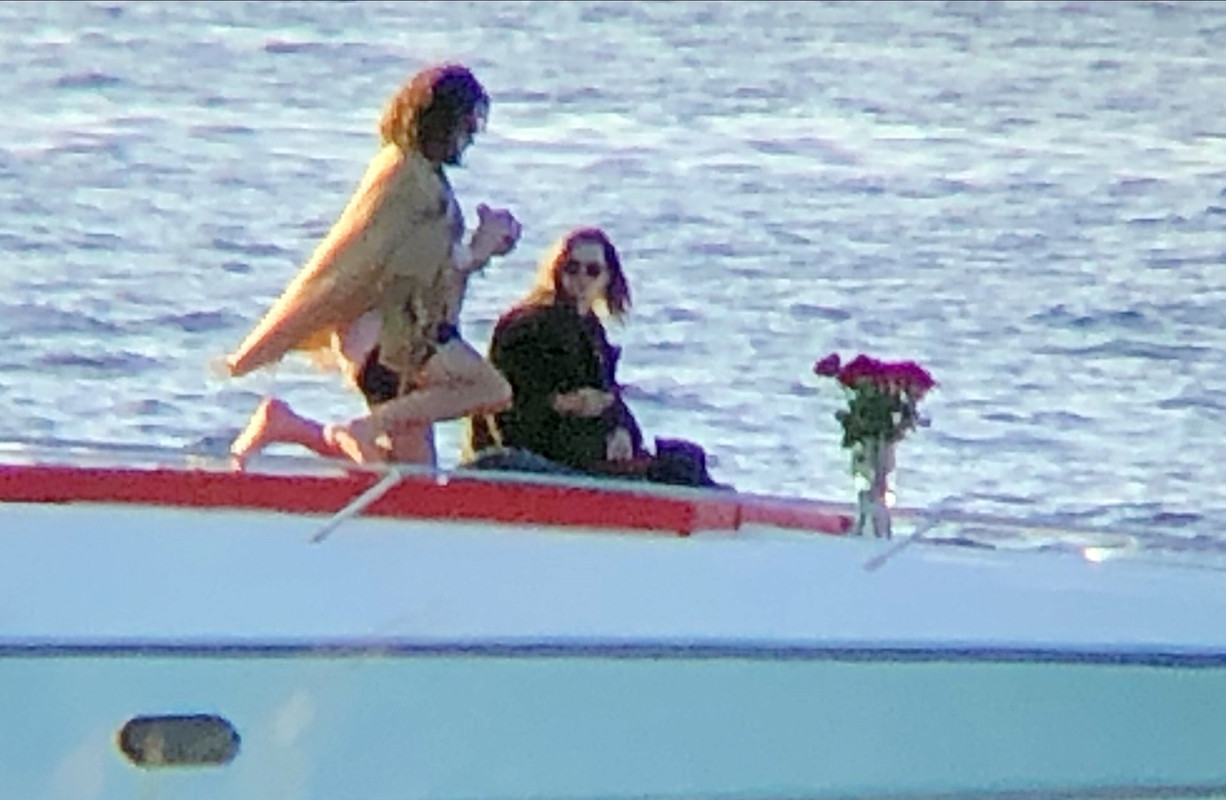 emmawatson-updates.com (60)