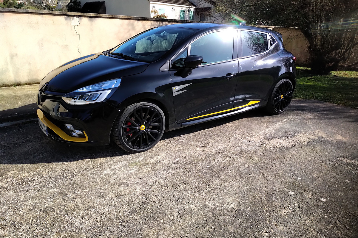 4RS2] Accoudoir central Renault - Page 3 - Clio RS Concept ®