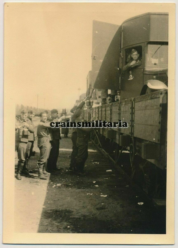 Orig. Foto Ford BB Lkw als Küchenwagen m. Wappen Kennung in Russland