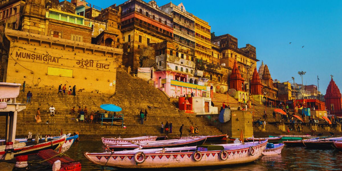 Varansi darshan tour by ac bus