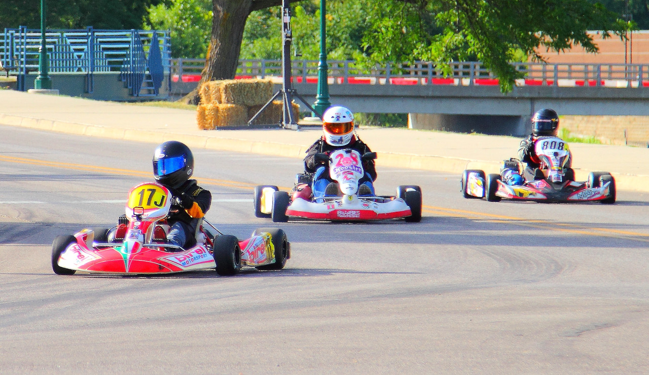 IMAGE: https://i.postimg.cc/dtD50CZH/Elkhart-GP-finishline-17j-28-808-1.jpg