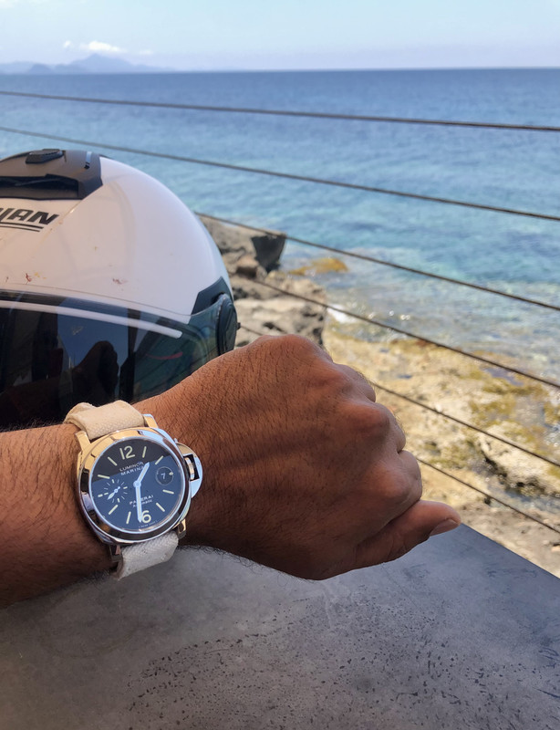 4E040709-FDA6-4C00-AF78-240B48577E98