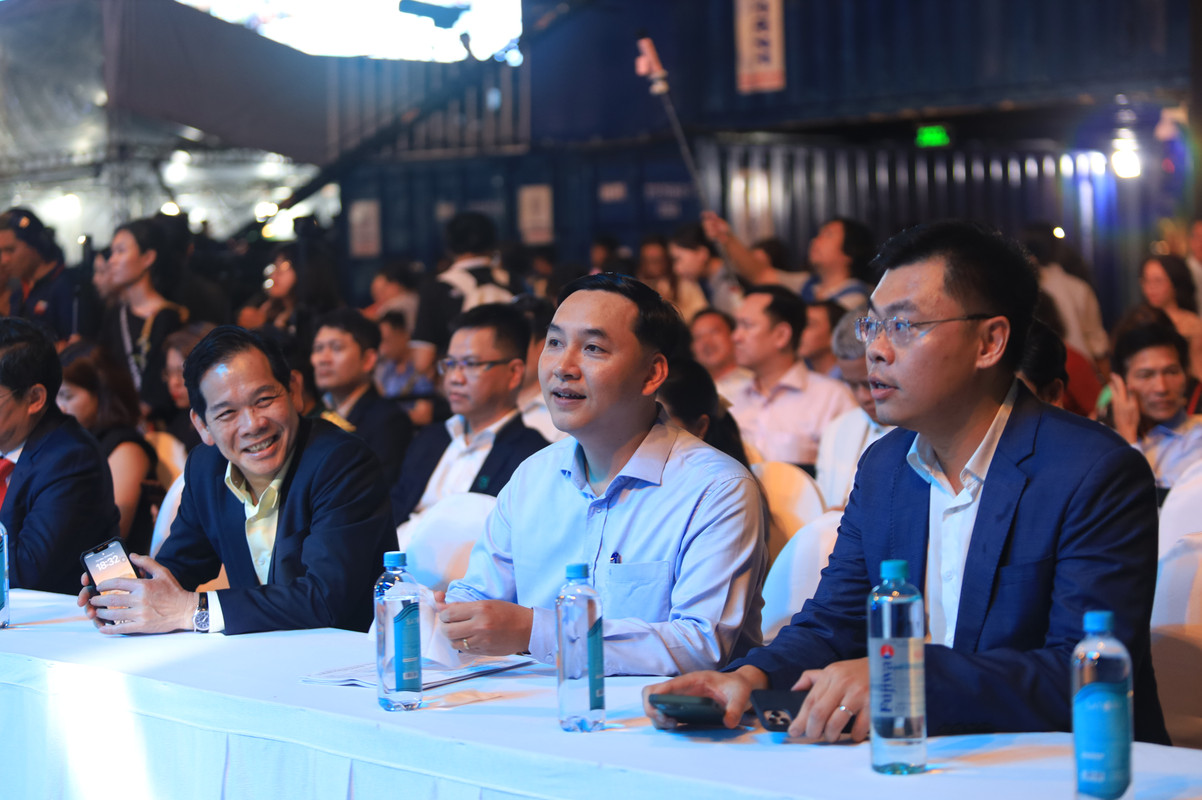 B-n-sao-c-a-Khai-m-c-TDIF-2024-16.jpg