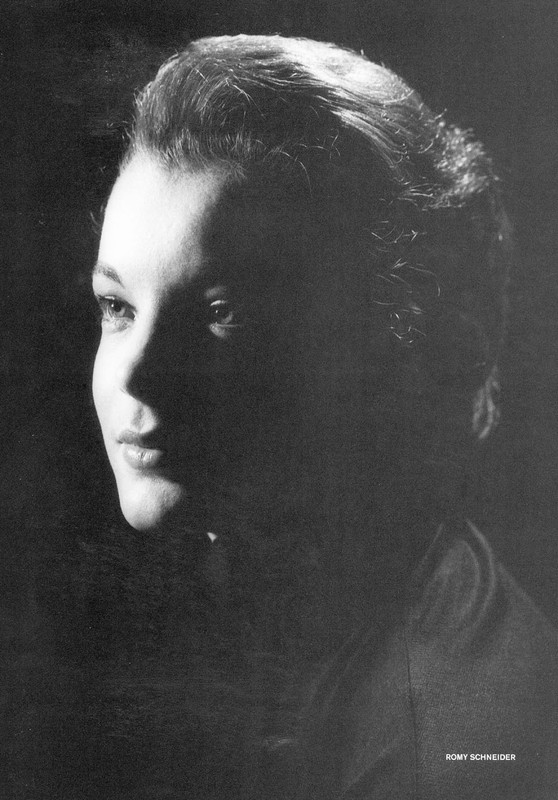 romy_schneider_jv54