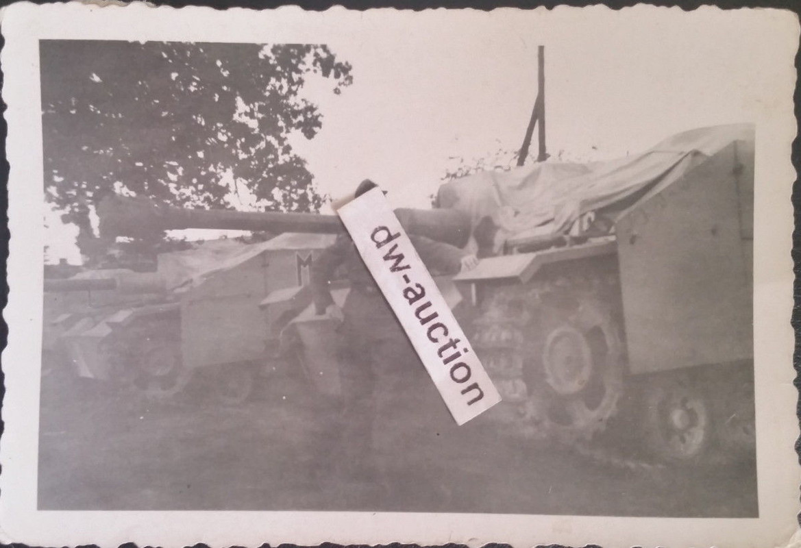 Sturmgeschütz Abt. 1005 , Stug mit Seitenschürzen und Kennung (1