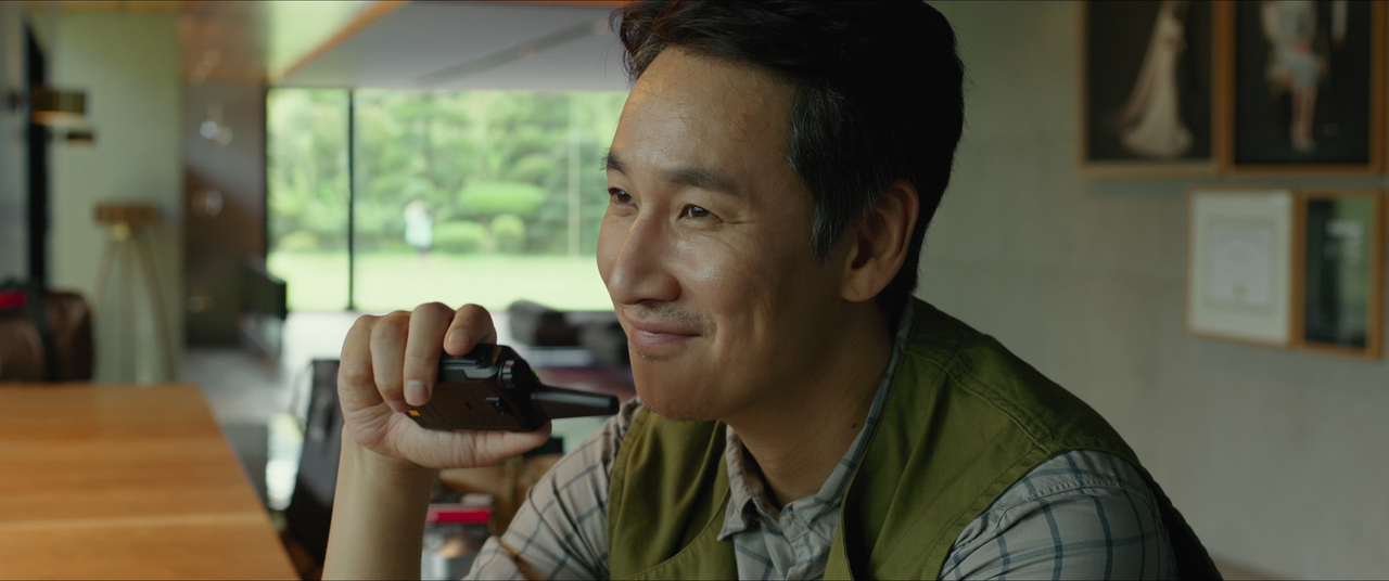 Parasite (2019) [BluRay Rip 1080p ITA-KOR DTS-AC3 SUBS] [M@HD].mkv_snapshot_00.53.56.458