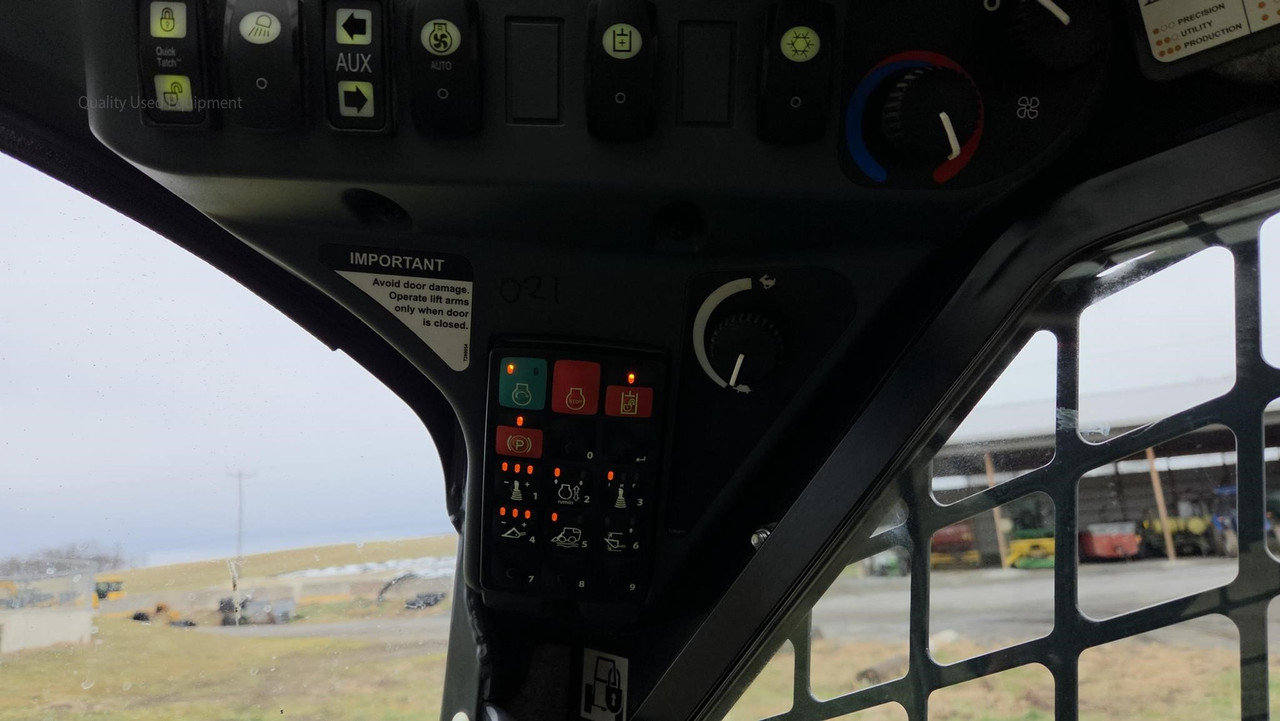 Vehicle thumbnail 70