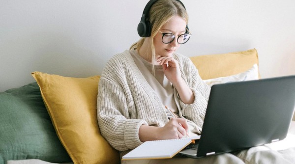 Songs To Help You Focus While Studying